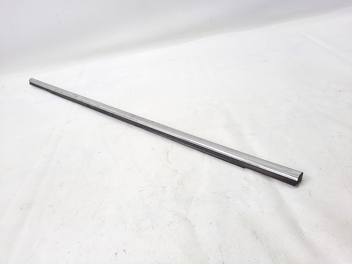 Sentra Ущільнювальна гумка скла задньої лівої зовнішня Nissan Sentra 2013-2018 828213SG0A Nissan Sentra 9