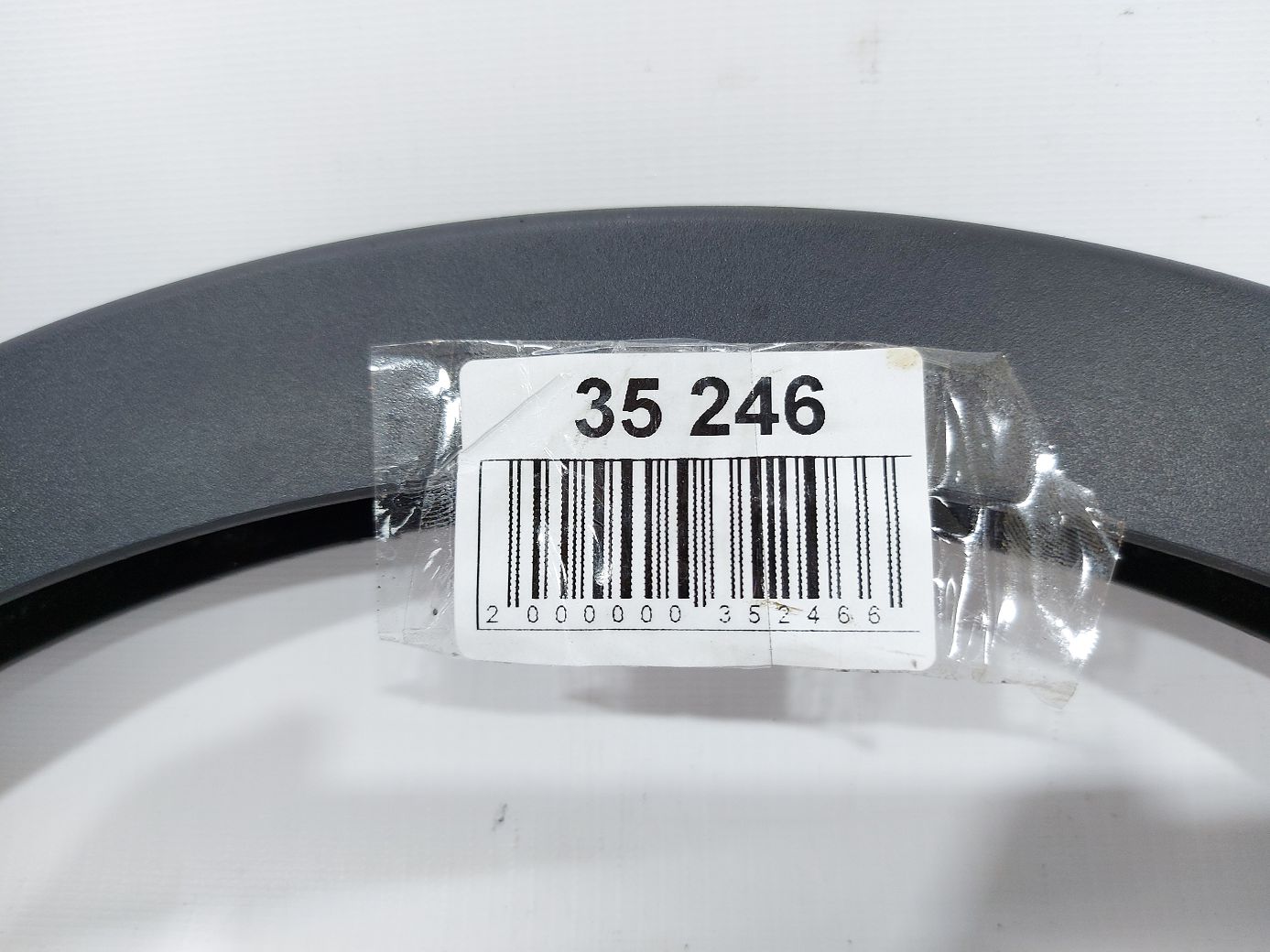 Ats Накладка петли крышки багажника правая Cadillac ATS 2013-2018 20933950 Cadillac ATS 10