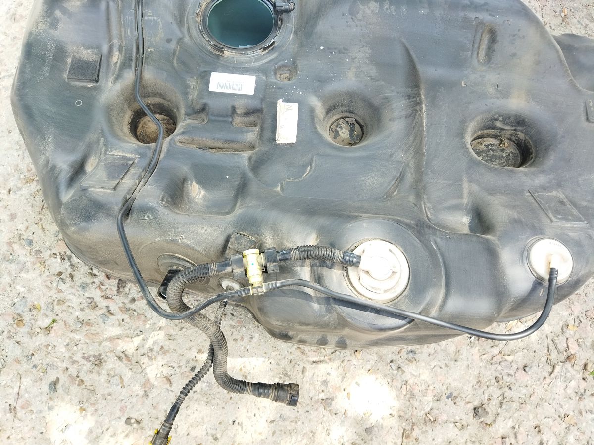 Altima Топливный бак Nissan Altima 2013-2018 172023TA0A Nissan Altima 3