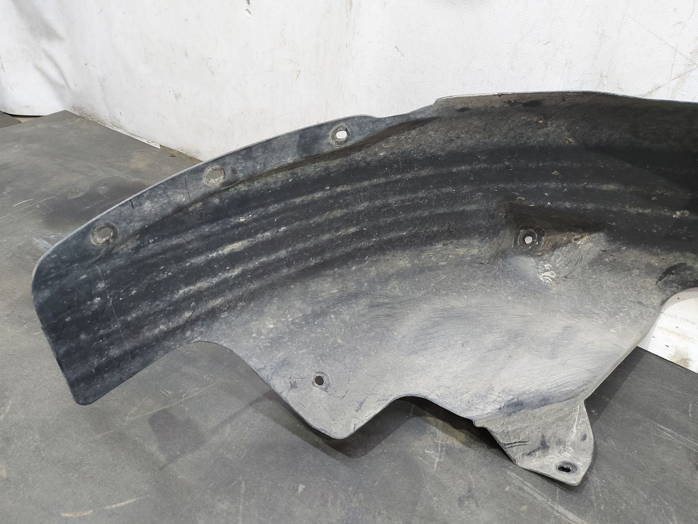 Dart Підкрилок задній лівий Dodge Dart 2013-2019 68082837AG Dodge Dart 10