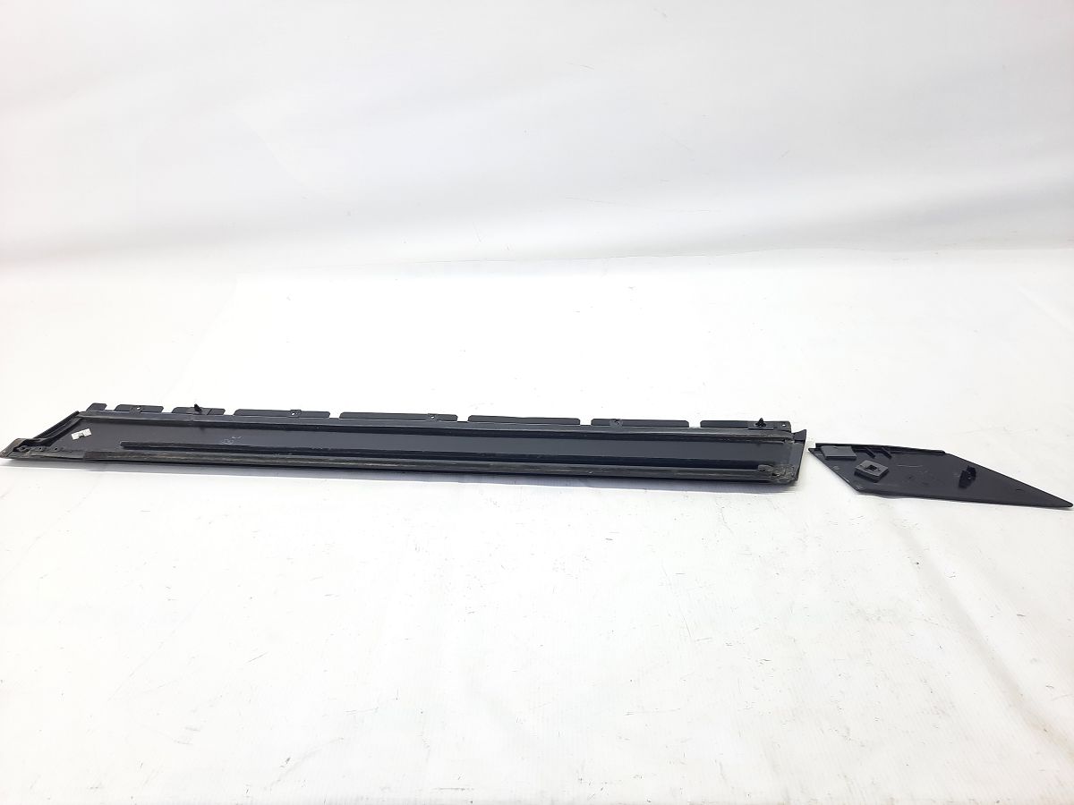 Volt Молдинг двері передньої правої зовнішній верхній Chevrolet Volt 2011-2015 22884396 Chevrolet Volt 3