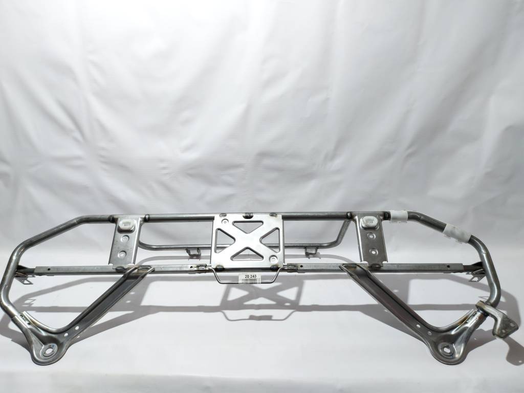 Prius c Кріплення задніх сидінь нижнє Toyota Prius C 2012-2017 7103352020 Toyota Prius C 5