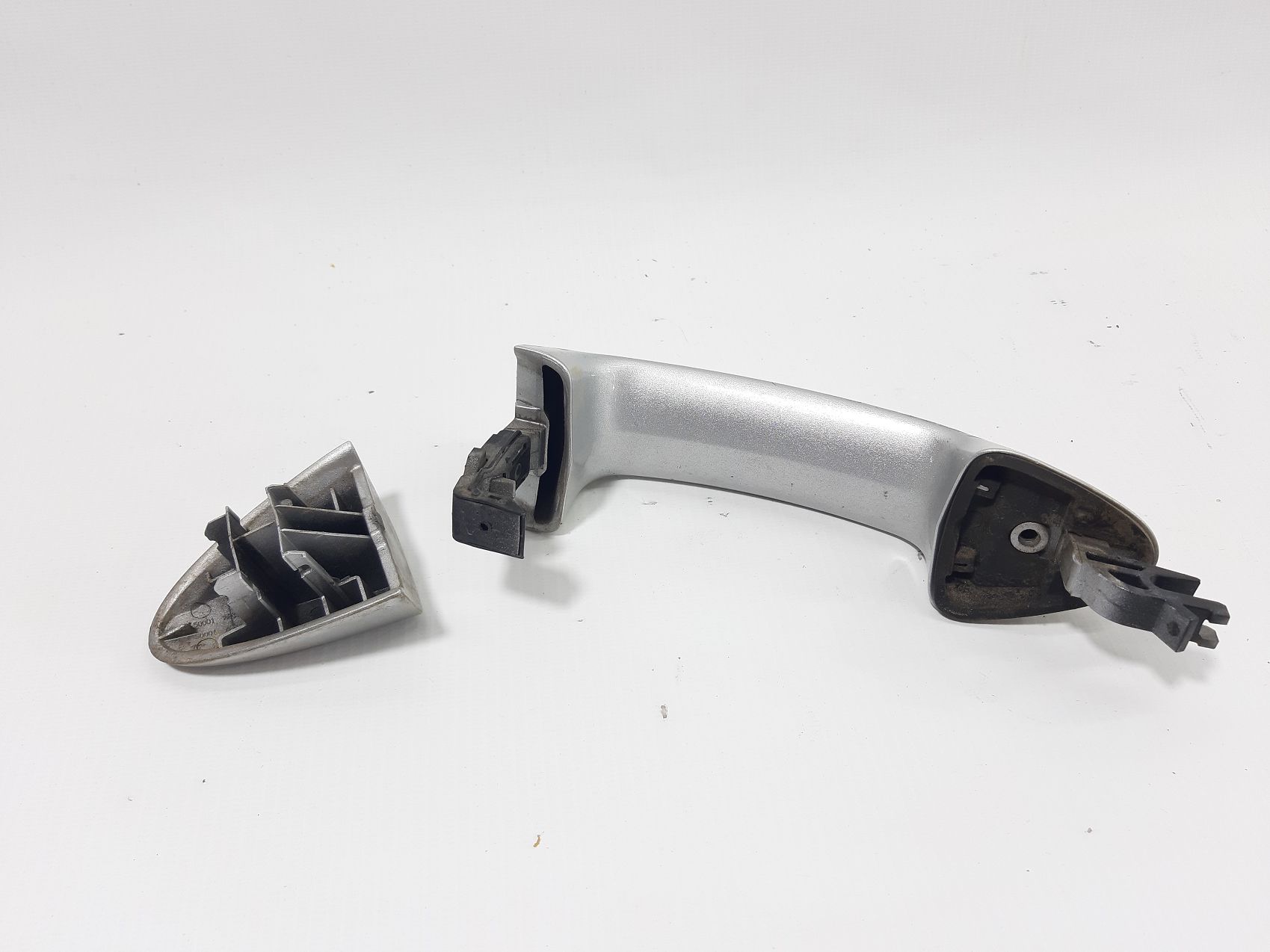 Fiesta Ручка двери задней левой Ford Fiesta 2011-2019 DE8Z5422404BA Ford Fiesta 5 Fiesta Ручка двери задней левой Ford Fiesta 2011-2019 DE8Z5422404BA Ford Fiesta 5