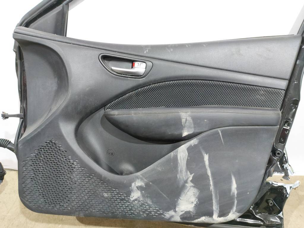 Dart Двері передні права Dodge Dart 2013-2019 68158724AD Dodge Dart 11