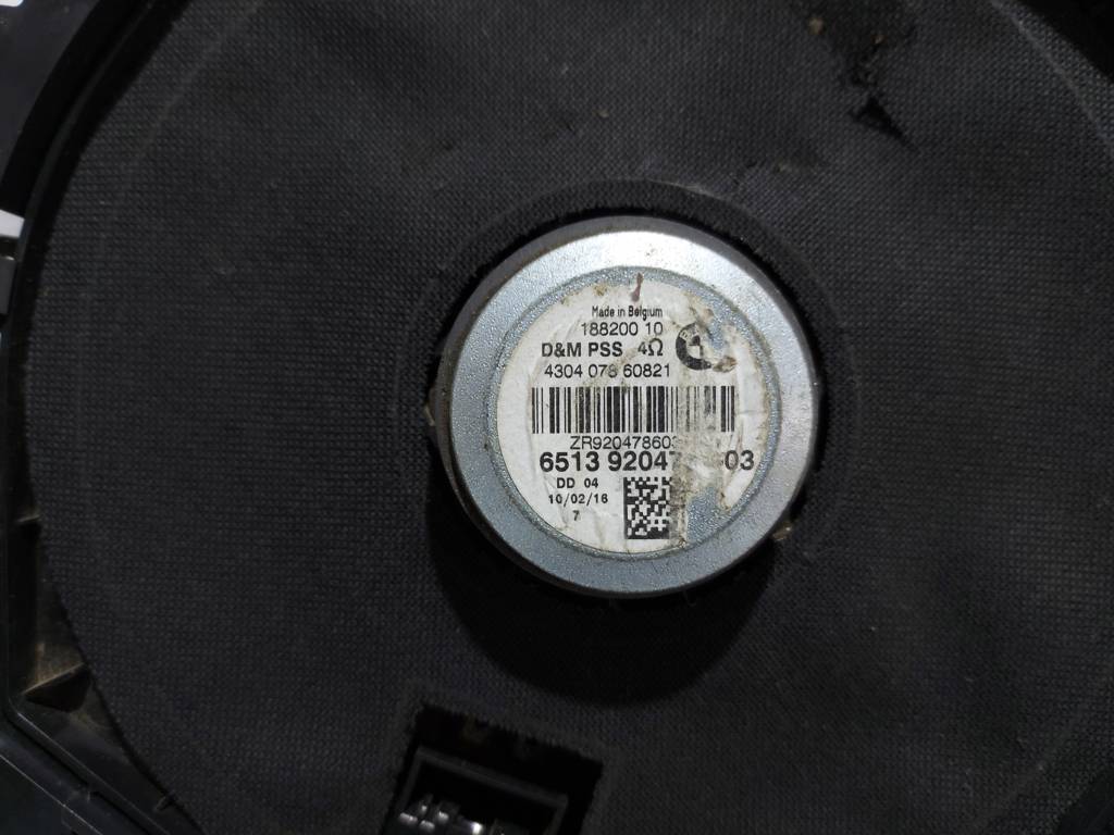 328i xdrive Динамик правый (дырявый) BMW 328i xDrive 2008-2012 65139204786 BMW 328i xDrive 3