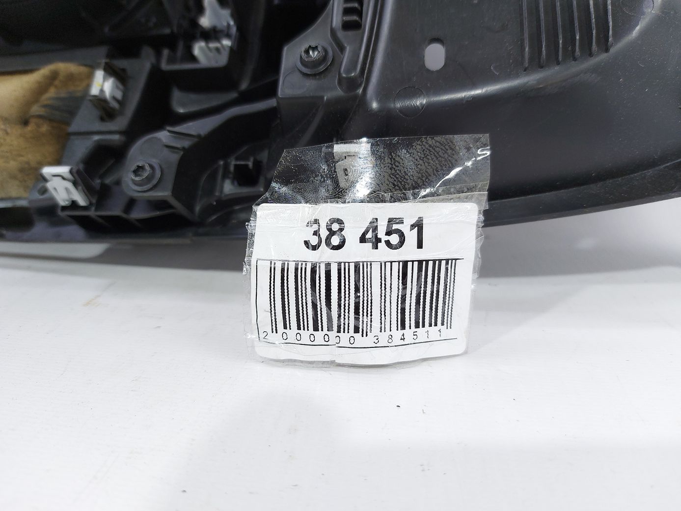 Malibu Накладка центральной консоли Chevrolet Malibu 2016-2020 84647971 Chevrolet Malibu 5