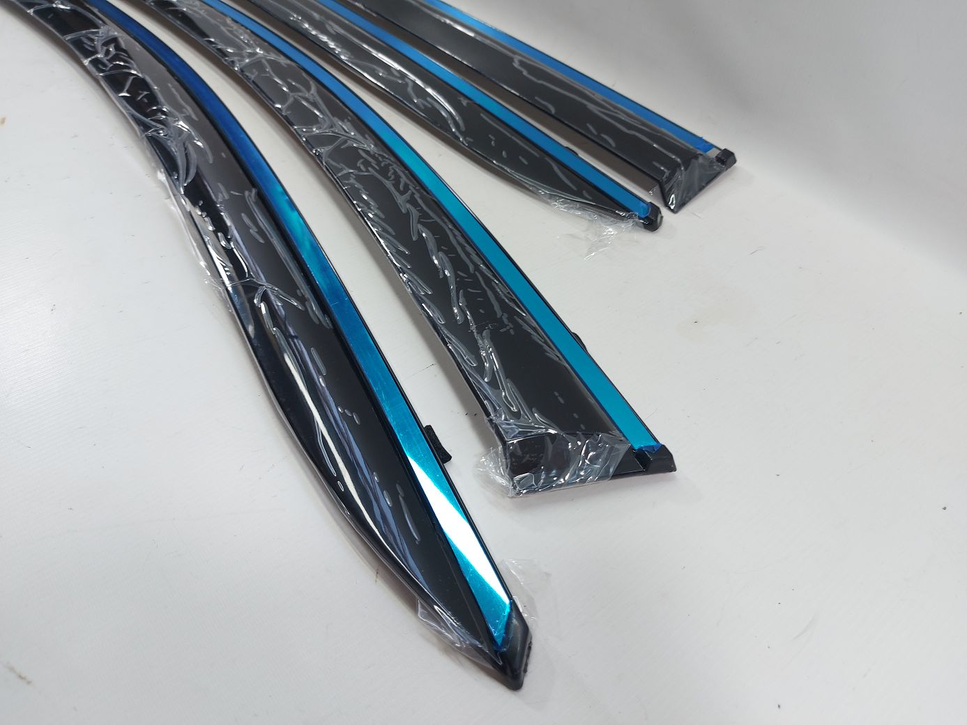 Вітровики бокового скла Дефлектори вікон Volkswagen ID.4X `21 Volkswagen ID.4X 4