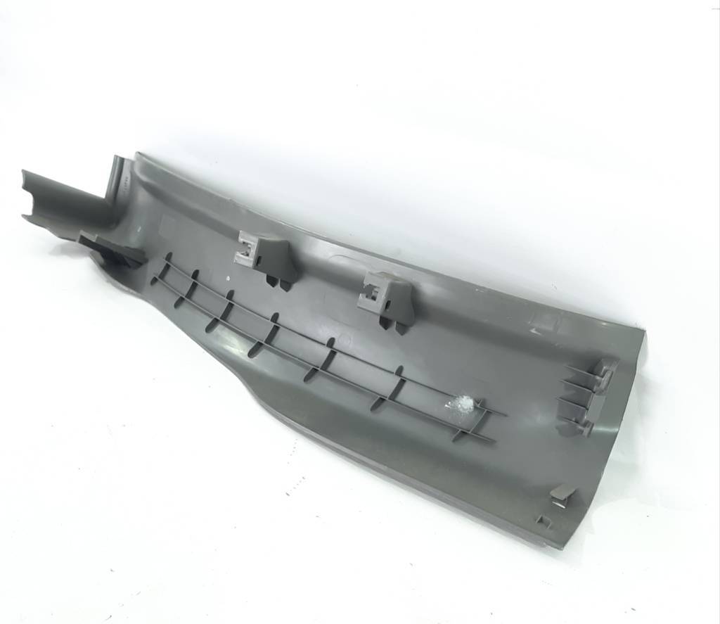 Malibu Накладка порога заднього права Chevrolet Malibu 2013-2016 23247248 Chevrolet Malibu 4