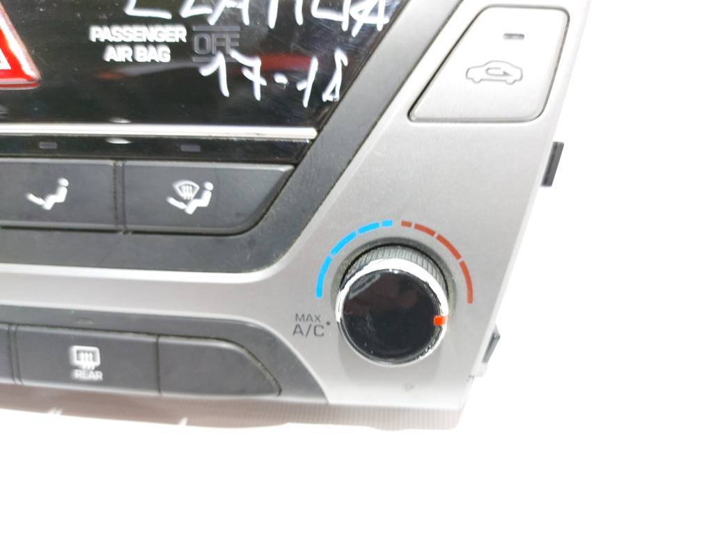 Elantra Блок управління клімат контролем Hyundai Elantra 2017-2019 97250F20614X Hyundai Elantra 3 Elantra Блок управління клімат контролем Hyundai Elantra 2017-2019 97250F20614X Hyundai Elantra 3