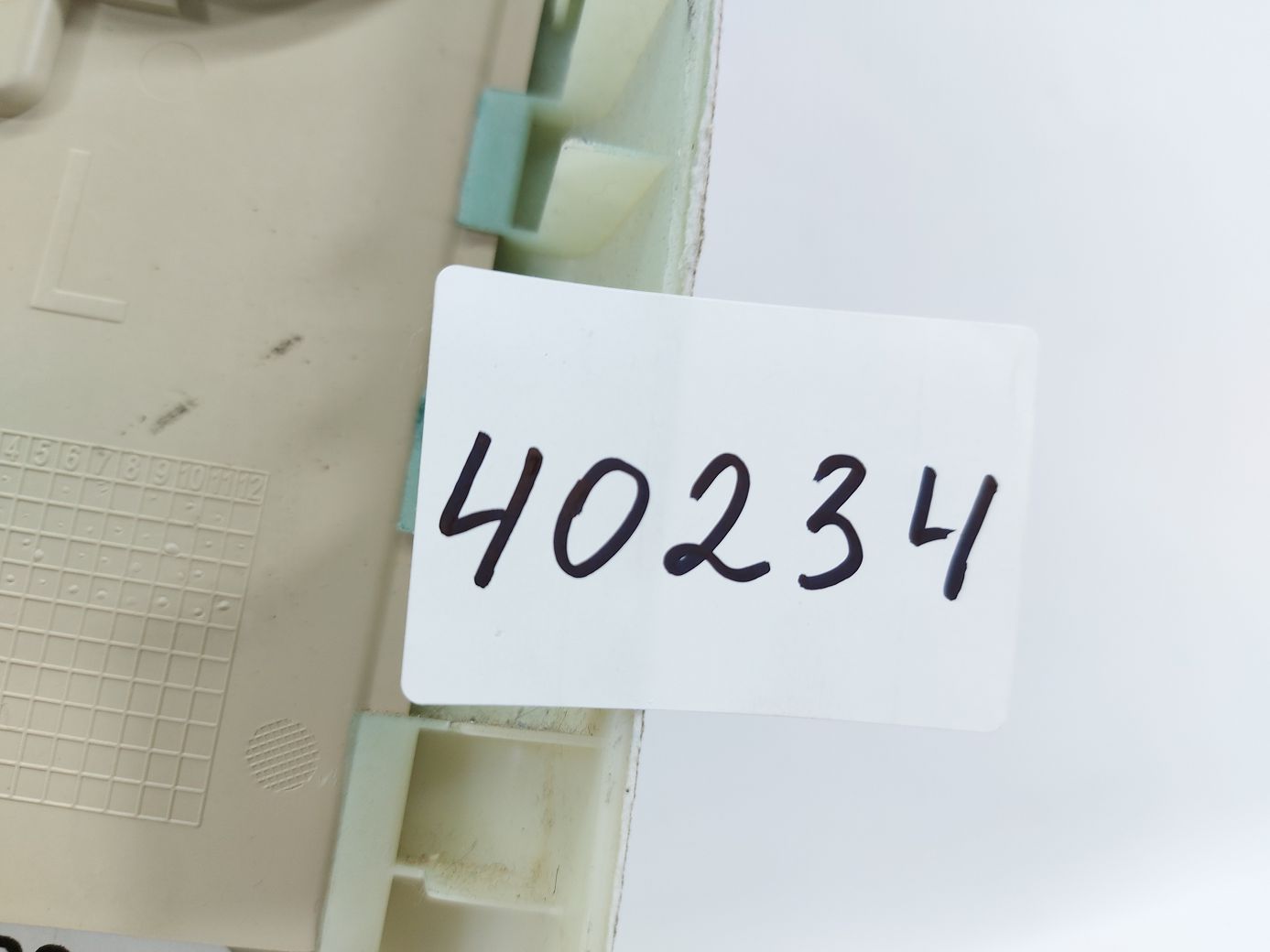 Xf Обшивка центральної стійки ліва верхня Jaguar XF 2010-2015 C2Z23196AMN Jaguar XF 6