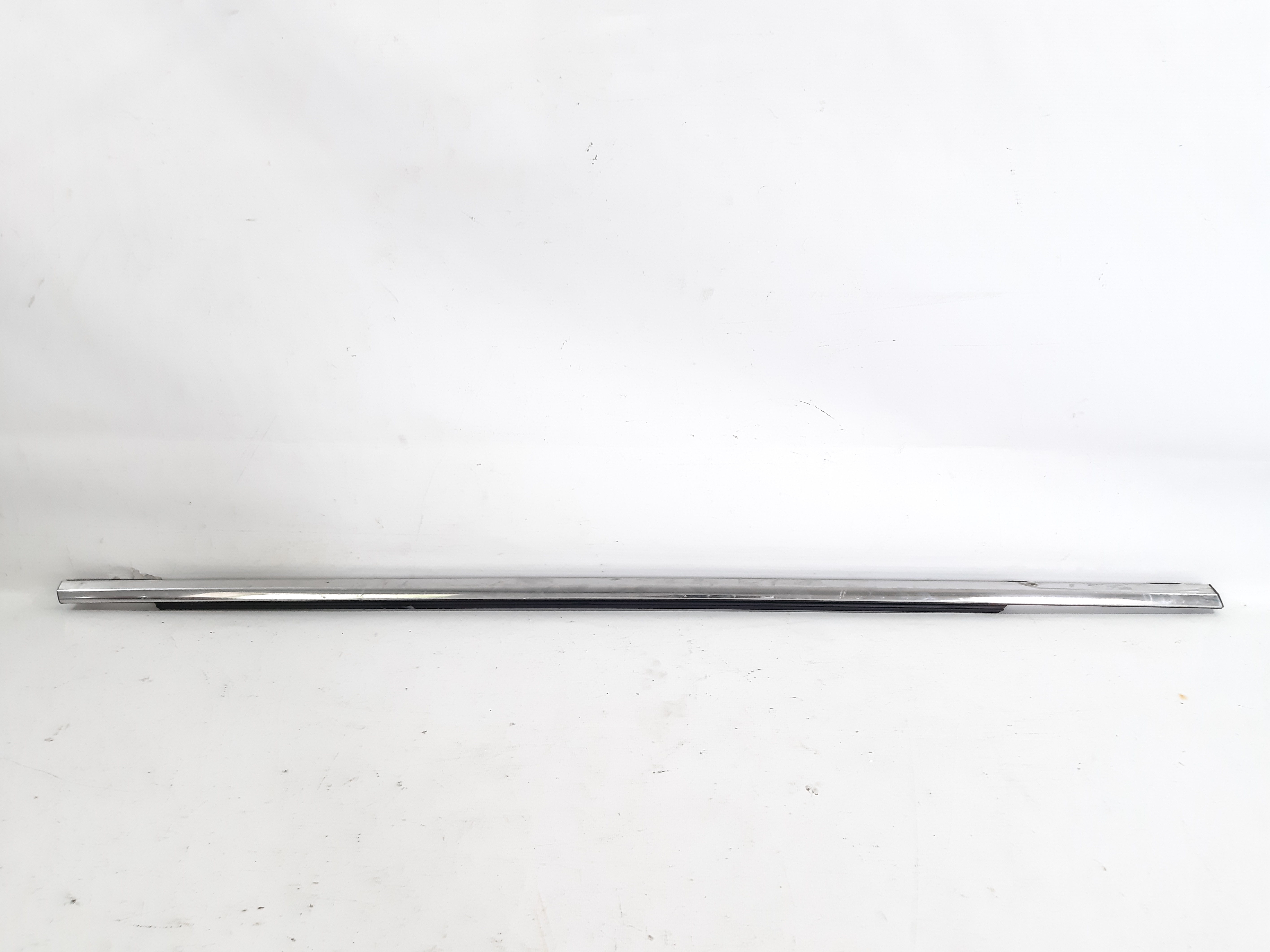 Sonata Ущільнювач скла (молдинг) двері передньої правої зовнішній Hyundai Sonata 2011-2015 822203S000 Hyundai Sonata 6 Sonata Ущільнювач скла (молдинг) двері передньої правої зовнішній Hyundai Sonata 2011-2015 822203S000 Hyundai Sonata 6