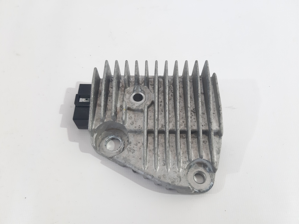 Xv 250 Стабилизатор напряжения YAMAHA XV 250 2097-2020 3DM819600100 YAMAHA XV 250 1