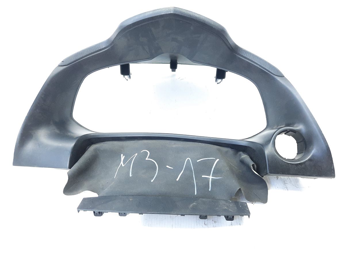 3 Накладка панелі приладів Mazda 3 2014-2018 BJS755420B02 Mazda 3 3