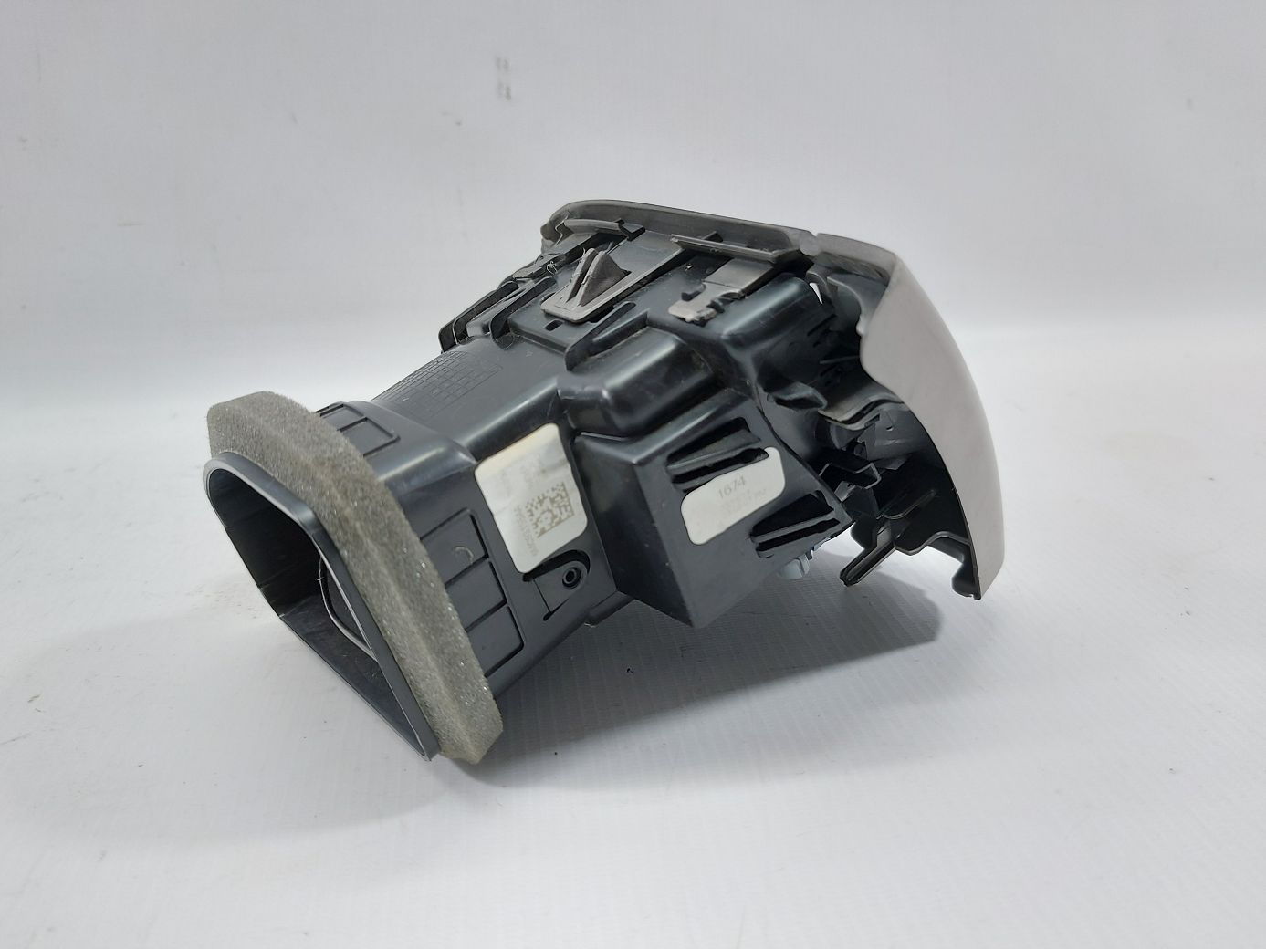 Cherokee Воздуховод торпеды левый Jeep Cherokee 2014-2018 75529A01 Jeep Cherokee 3 Cherokee Воздуховод торпеды левый Jeep Cherokee 2014-2018 75529A01 Jeep Cherokee 3