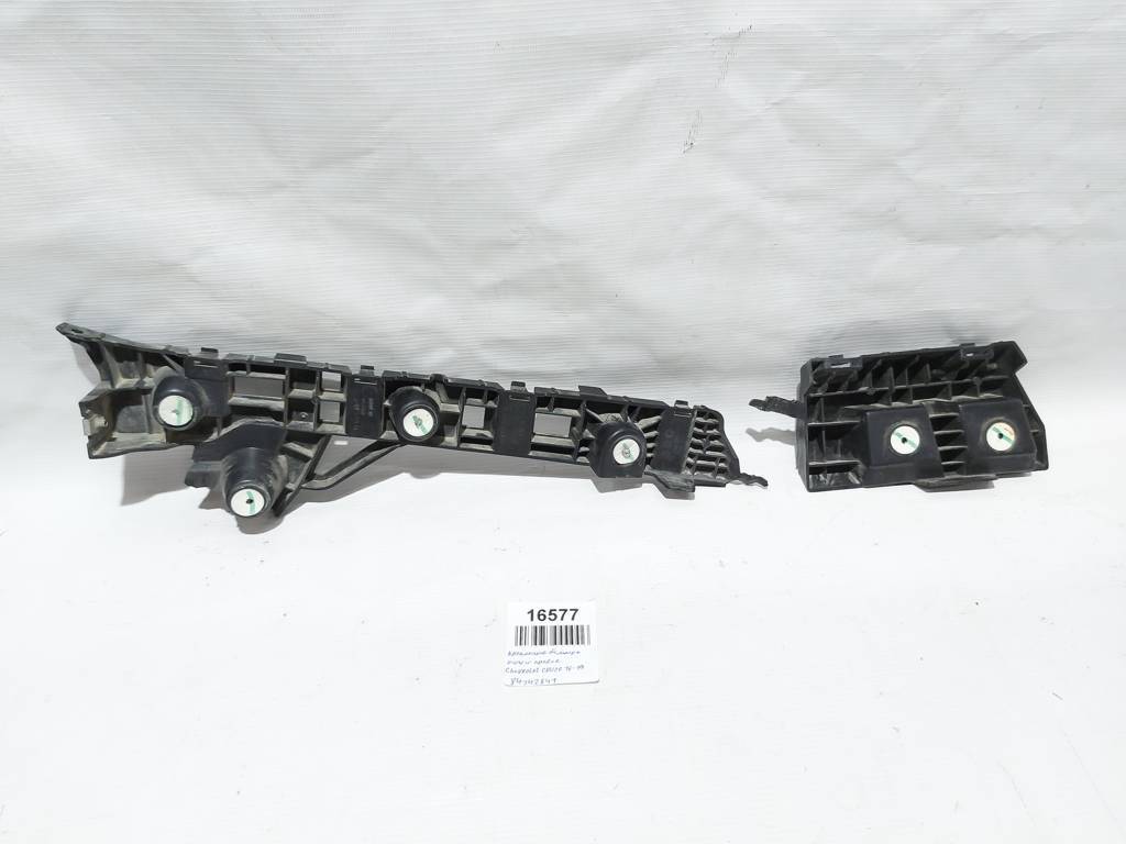 Cruze Кріплення бампера заднього праве Chevrolet Cruze 2016-2019 84142841 Chevrolet Cruze 5