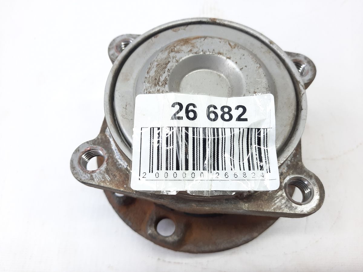 200 limited Ступиця задня ліва/права Chrysler 200 Limited 2015-2017 68155868AB Chrysler 200 Limited 15