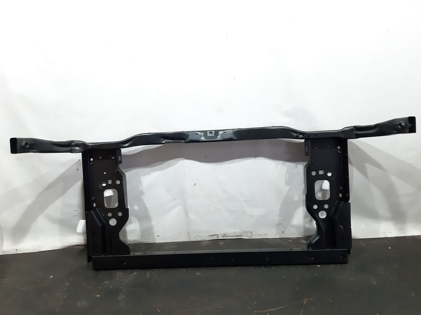  Передняя панель (телевизор) Jeep Cherokee `14-18 Jeep Cherokee 13