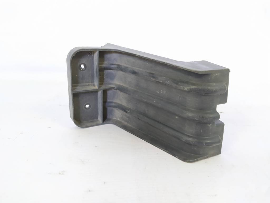 Malibu. Кріплення бампера заднього праве нижнє Chevrolet Malibu 2013-2018 22926512 Chevrolet Malibu