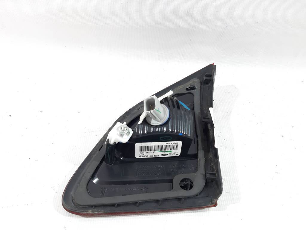 Fiesta sedan Ліхтар кришки багажника лівий Ford Fiesta sedan 2011-2013 BE8Z15501A Ford Fiesta sedan 11