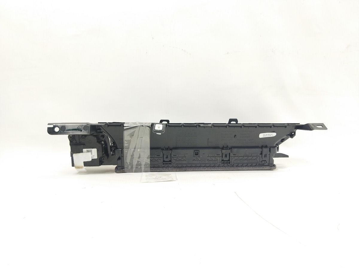 Model 3. Воздуховод торпеды правый Tesla Model 3 2020-2024 108332500G Tesla Model 3