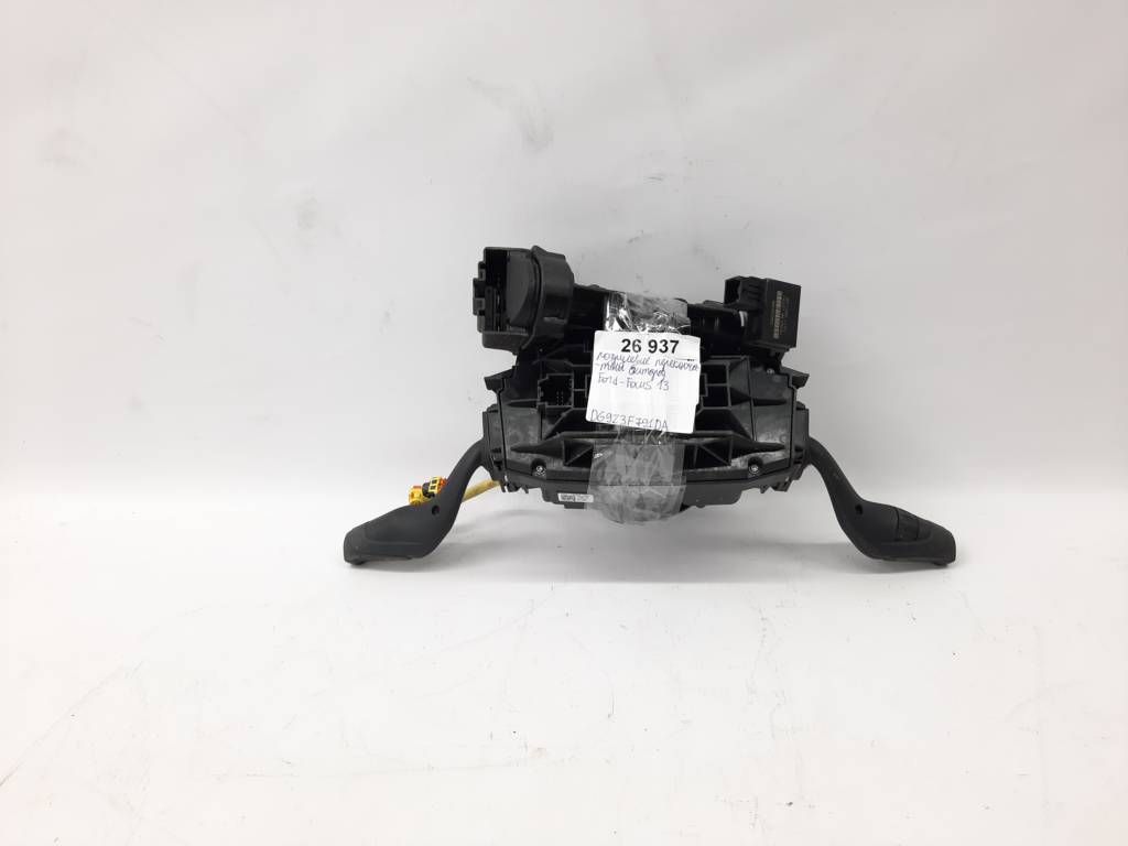 Focus. Підручні перемикачі (гітара) Ford Focus 2013 DG9Z3F791DA Ford Focus