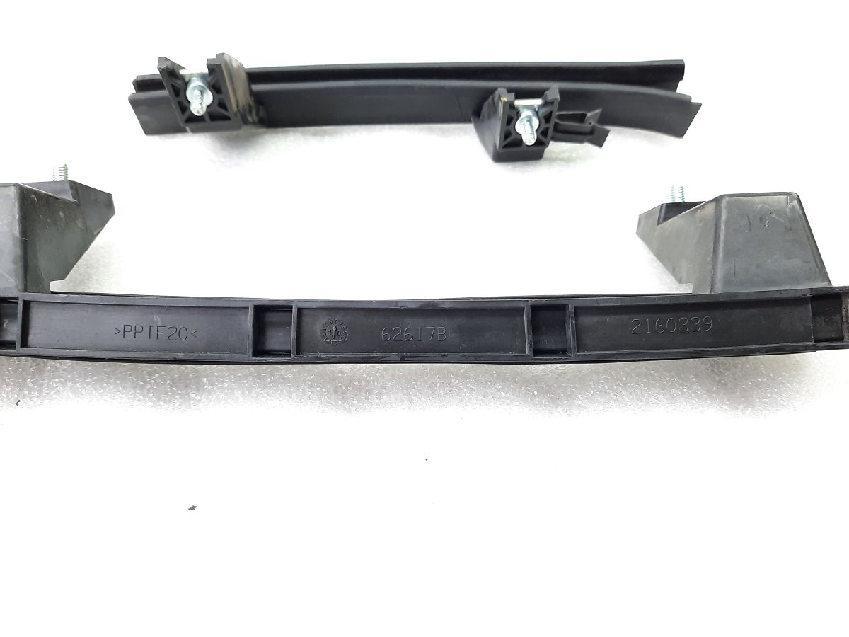 500 Напрямна скло дверей передньої лівої Fiat 500 2012-2018 68070263AA Fiat 500 8