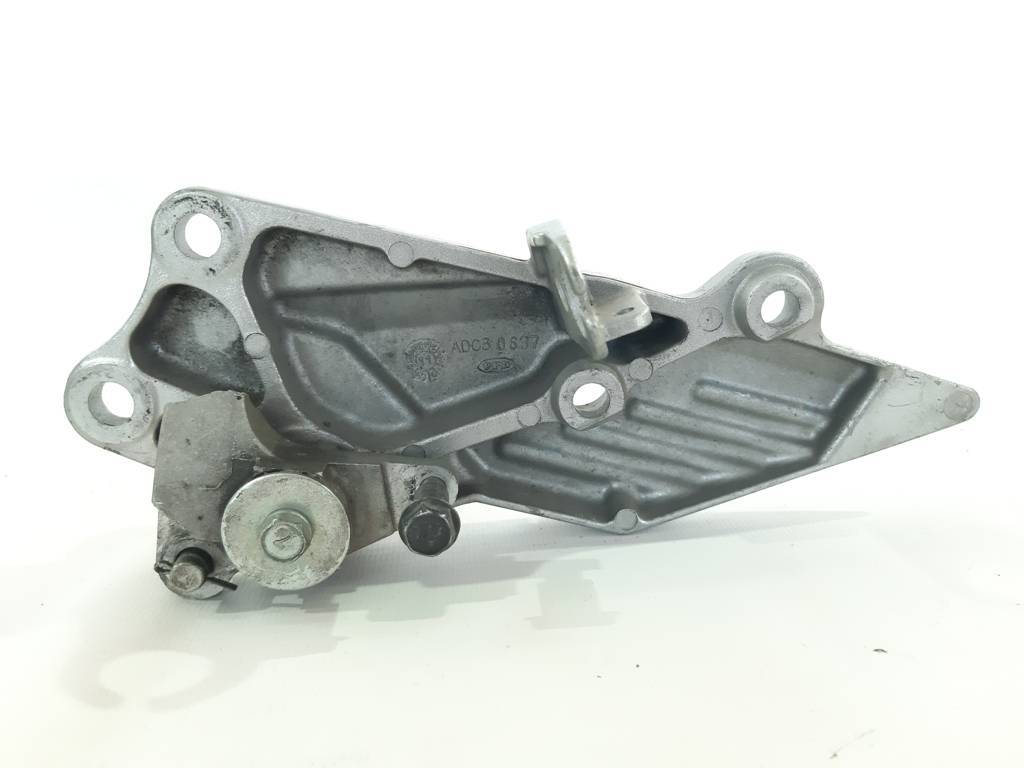 Gtr-1400 Кронштейн підніжки водія правий Kawasaki GTR-1400 2012-2019 350630637458 Kawasaki GTR-1400 2