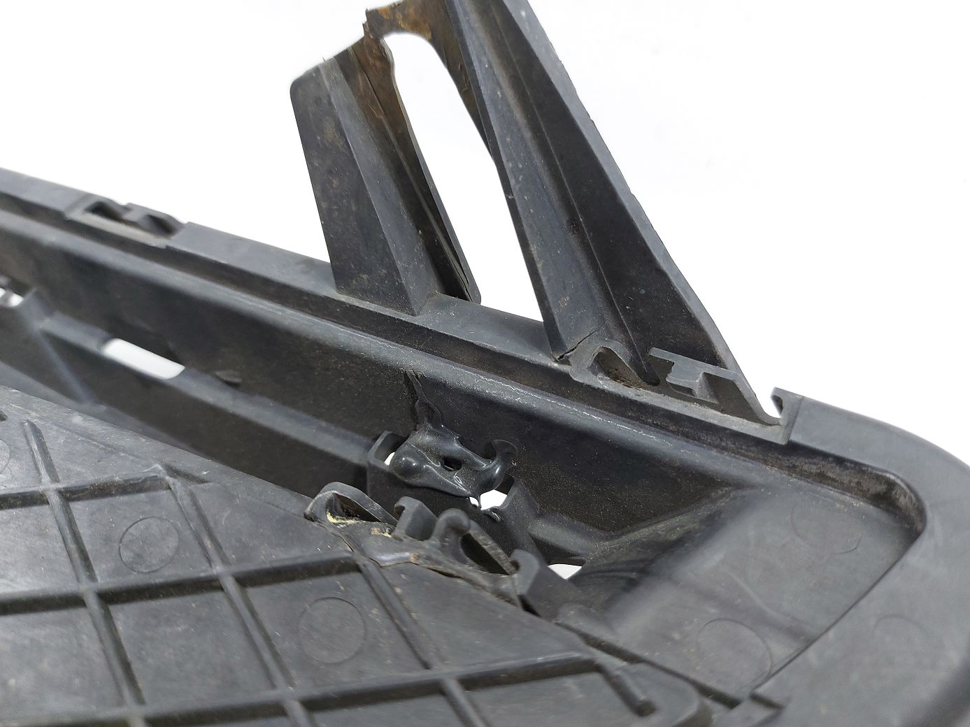 Xf Заглушка ПТФ права Jaguar XF 2012-2015 C2Z16207 Jaguar XF 3 Xf Заглушка ПТФ права Jaguar XF 2012-2015 C2Z16207 Jaguar XF 3