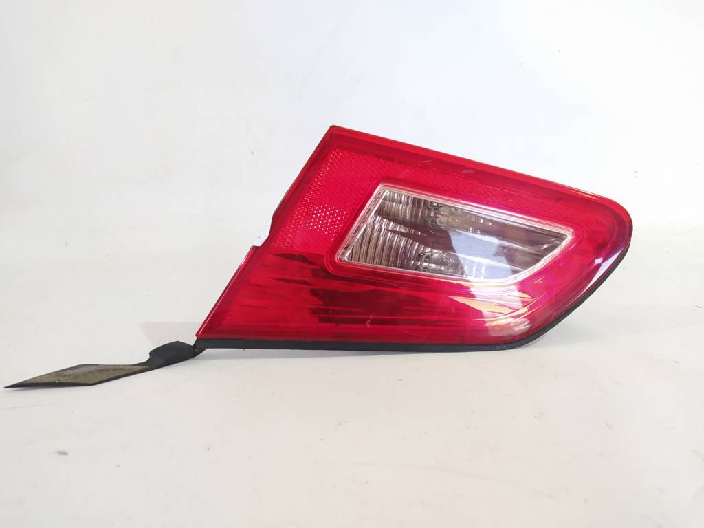 G37. Фонарь крышки багажника правый Infiniti G37 2007-2015 26540JK60C Infiniti G37