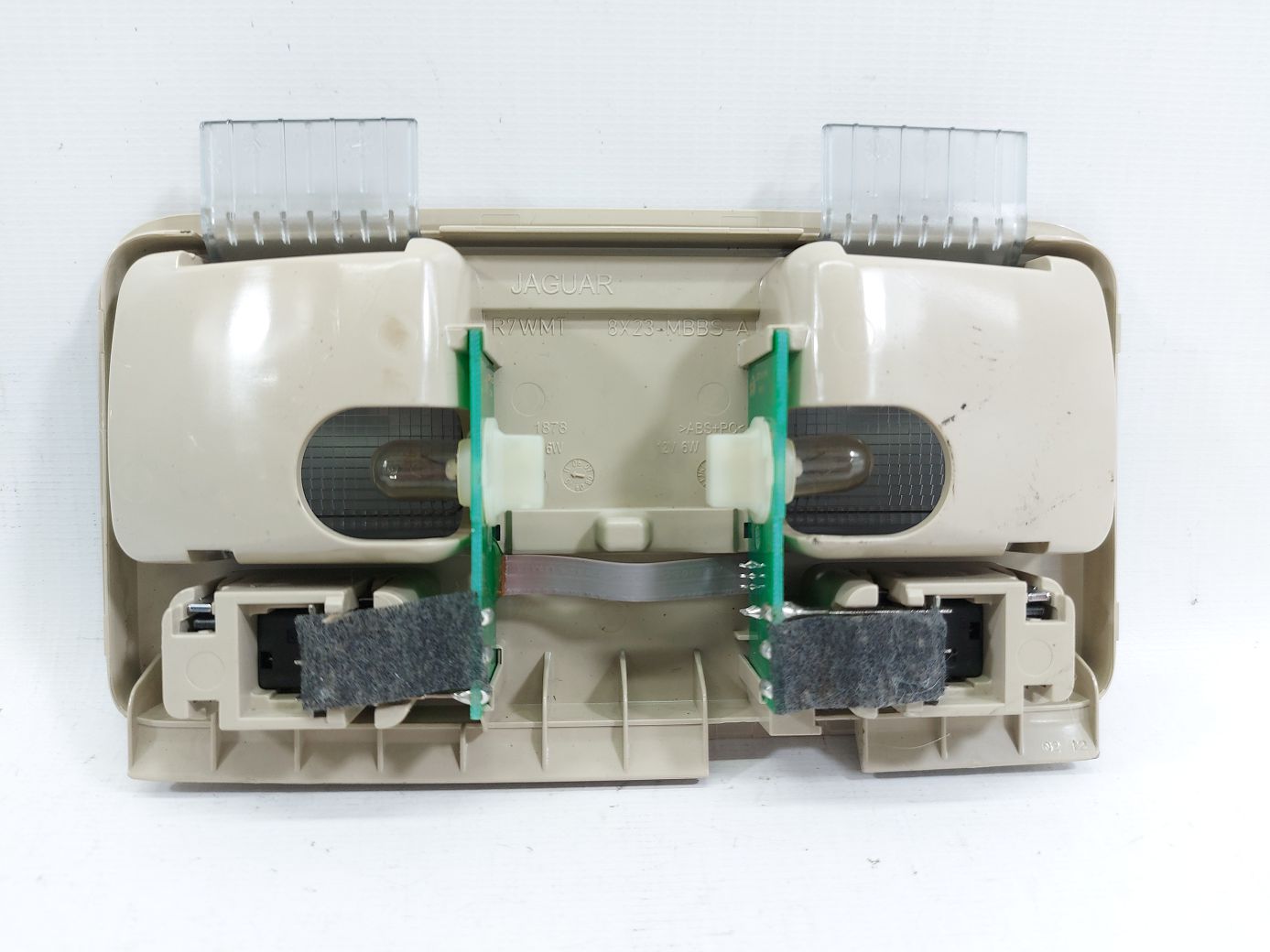 Xf Плафон центральный обшивки крыши Jaguar XF 2012-2015 C2Z18357AMN Jaguar XF 2