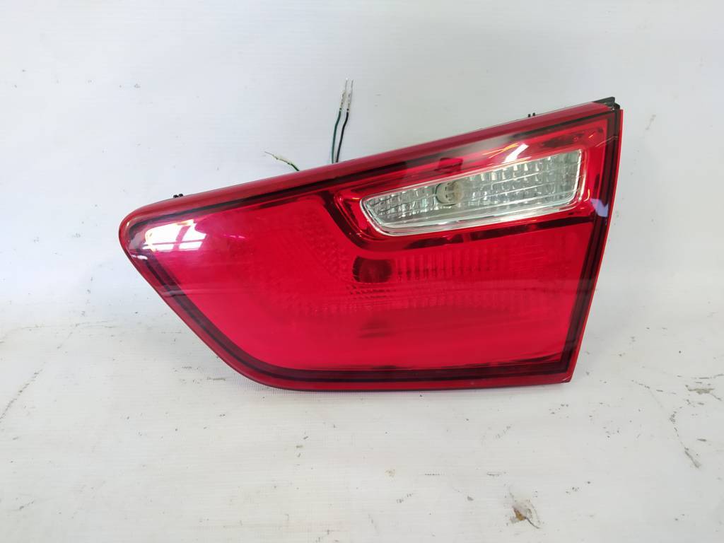 Optima. Ліхтар кришки багажника правий Kia Optima 2014-2015 924042T500 Kia Optima