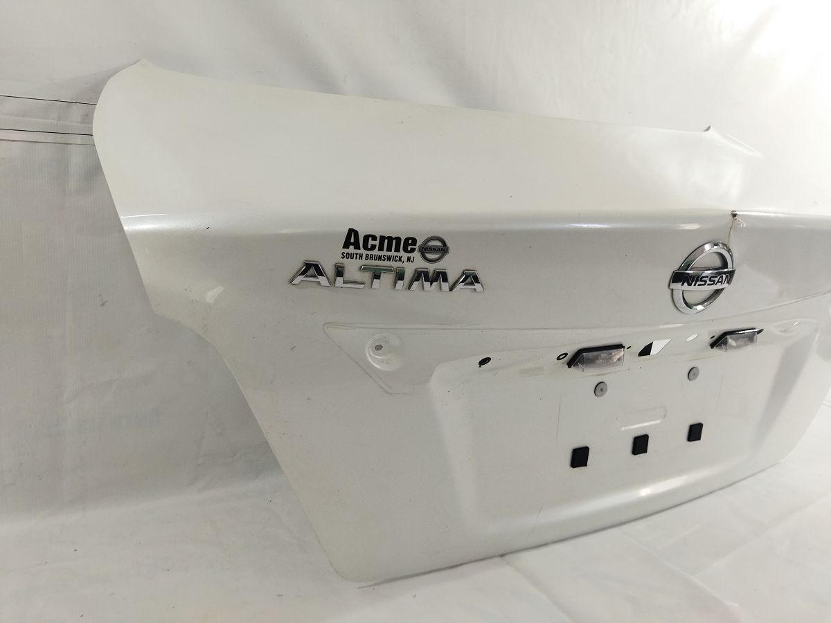 Altima Кришка багажника (вм'ятина) Nissan Altima 2013-2015 843003TA0A Nissan Altima 2