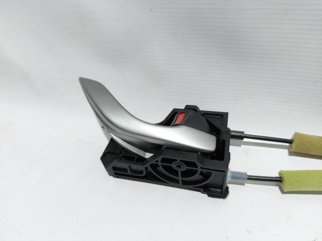 3 Замок дверей задньої правої Mazda 3 2014-2018 BHP272310B Mazda 3 8