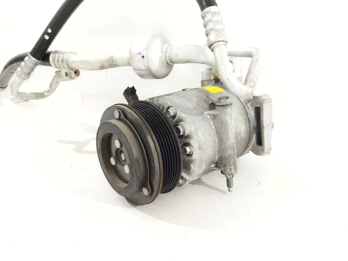 Компресор кондиціонера Ford Fiesta `2014-2017 AV1Z19703K Ford Fiesta 2 Компресор кондиціонера Ford Fiesta `2014-2017 AV1Z19703K Ford Fiesta 2