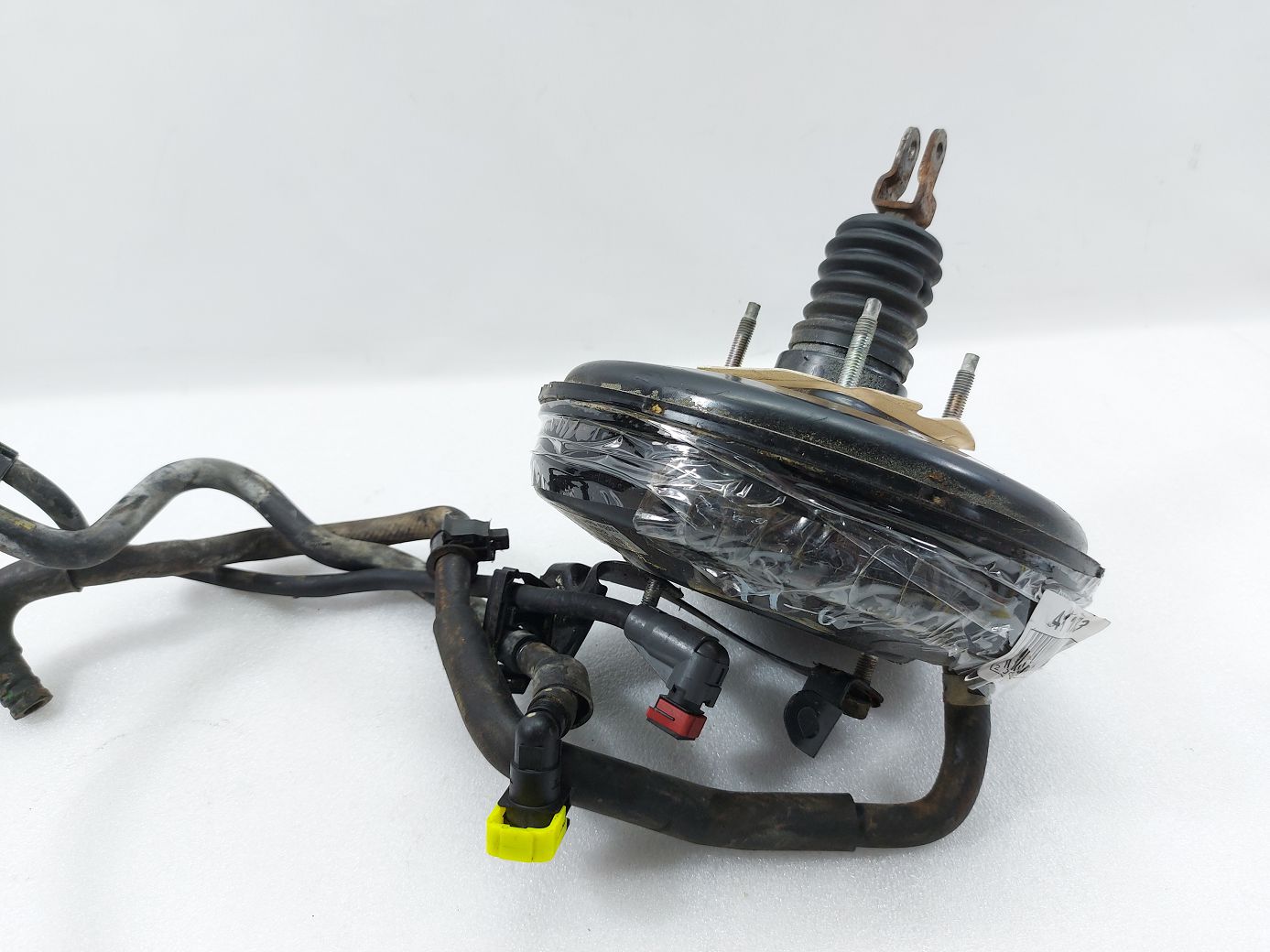 6. Вакуумний підсилювач гальм Mazda 6 2014-2021 GJY24380ZB Mazda 6