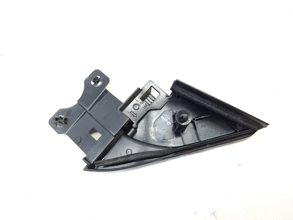 Altima. Кутник дверей передньої правої внутрішній Nissan Altima 2013-2018 802923TA0A Nissan Altima