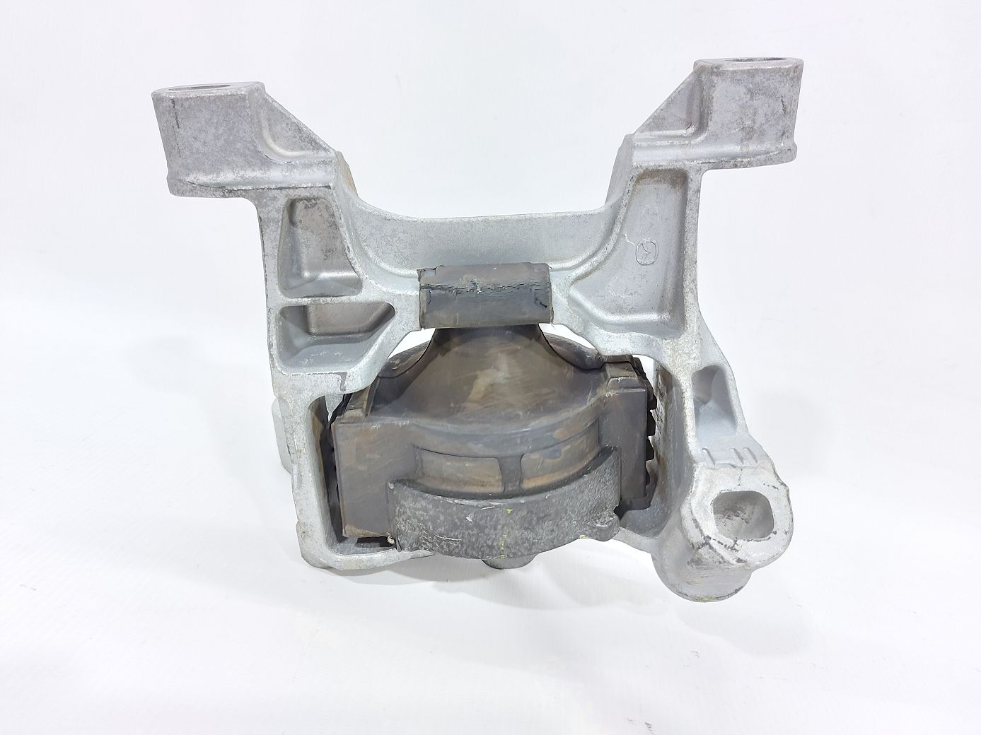 3 Подушка двигуна Mazda 3 2014-2018 GHR939060A Mazda 3 3