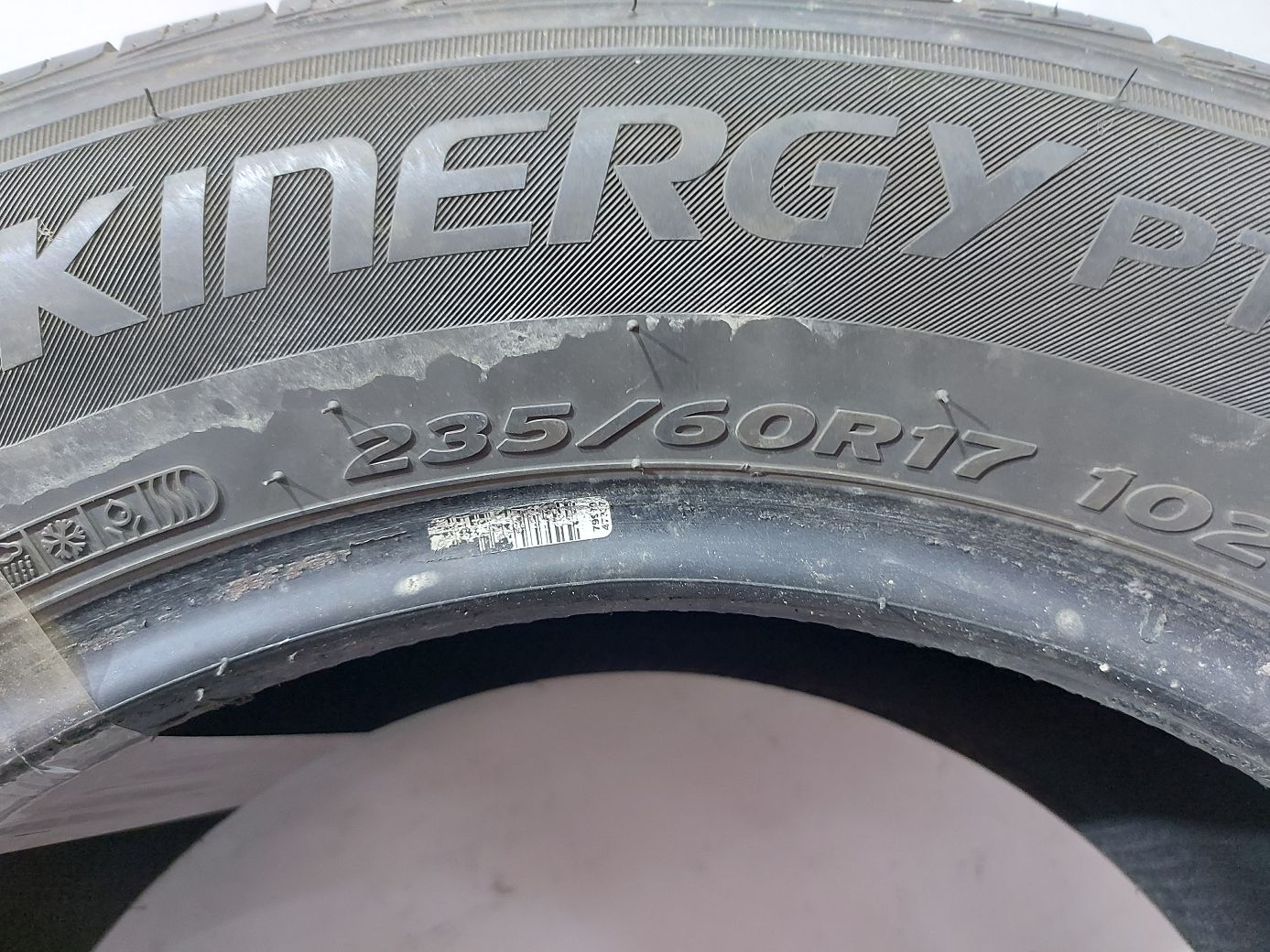 Всесезонные шины Гума Hankook Kinergy 235/60R17 ( Dodge ) 12