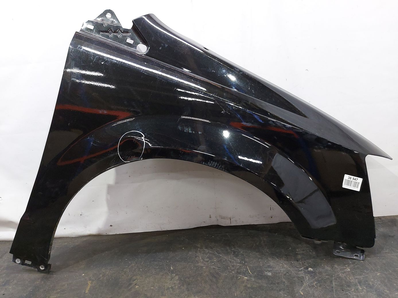 Grand caravan. Крило переднє праве (вм'ятина) Dodge Grand Caravan 2008-2020 68029128AB Dodge Grand Caravan