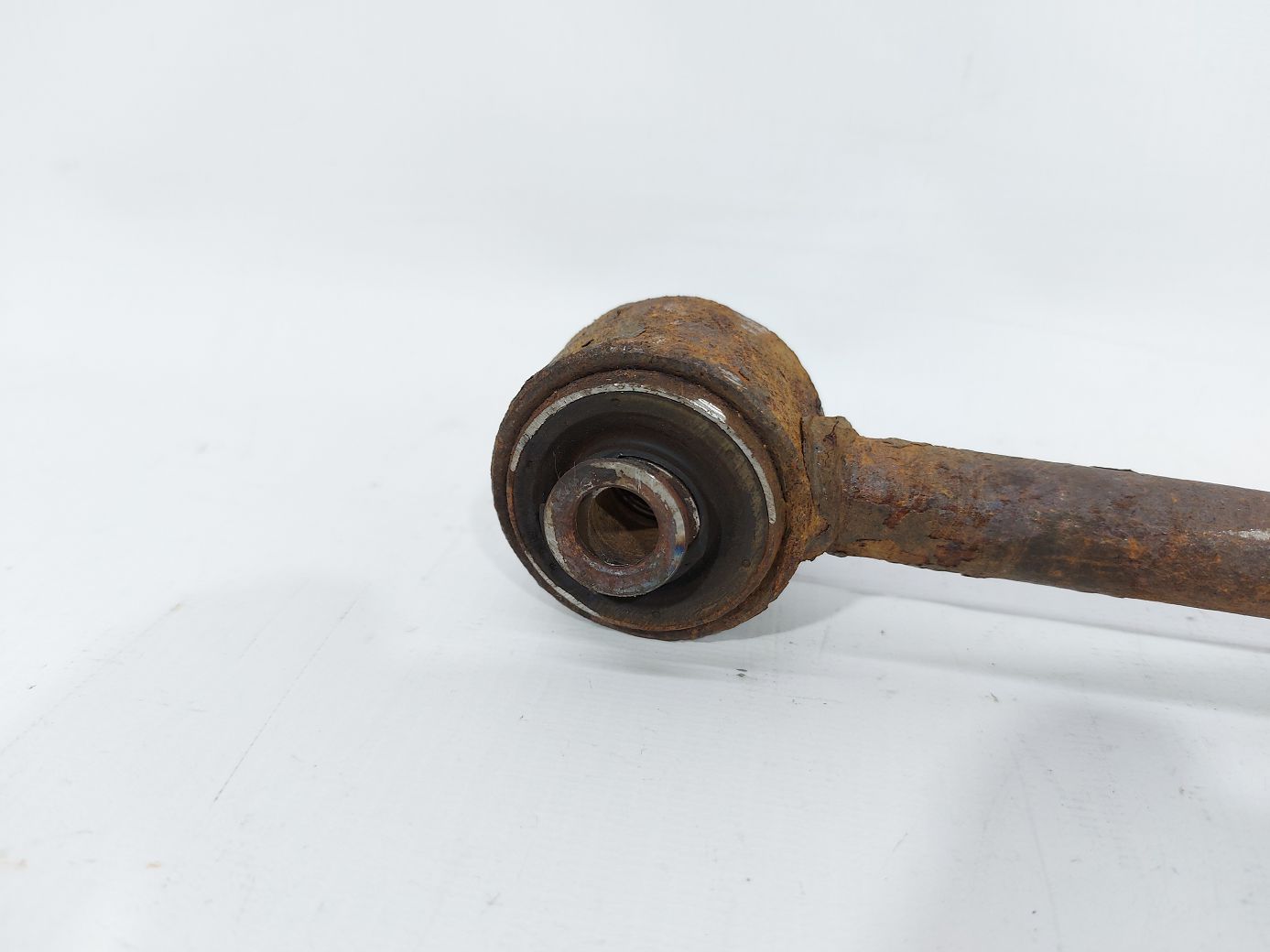 Compass Рычаг задний левый/правый нижний поперечный Jeep Compass 2011-2017 5105270AC Jeep Compass 2