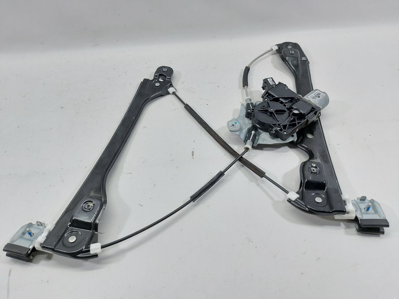 Regal. Склопідйомник двері передньої правої Buick Regal 2013-2019 84005654 Buick Regal