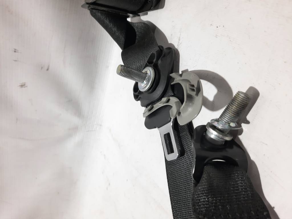 Ats Ремінь задній центральний Cadillac ATS 2013-2018 19367698 Cadillac ATS 3 Ats Ремінь задній центральний Cadillac ATS 2013-2018 19367698 Cadillac ATS 3