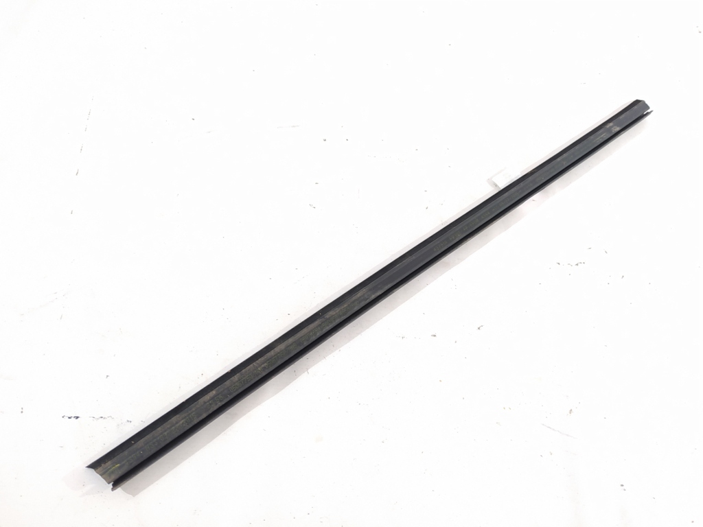 Compass Ущільнювач скла внутрішніх дверей передньої лівої Jeep Compass 2007-2017 5074655AD Jeep Compass 10