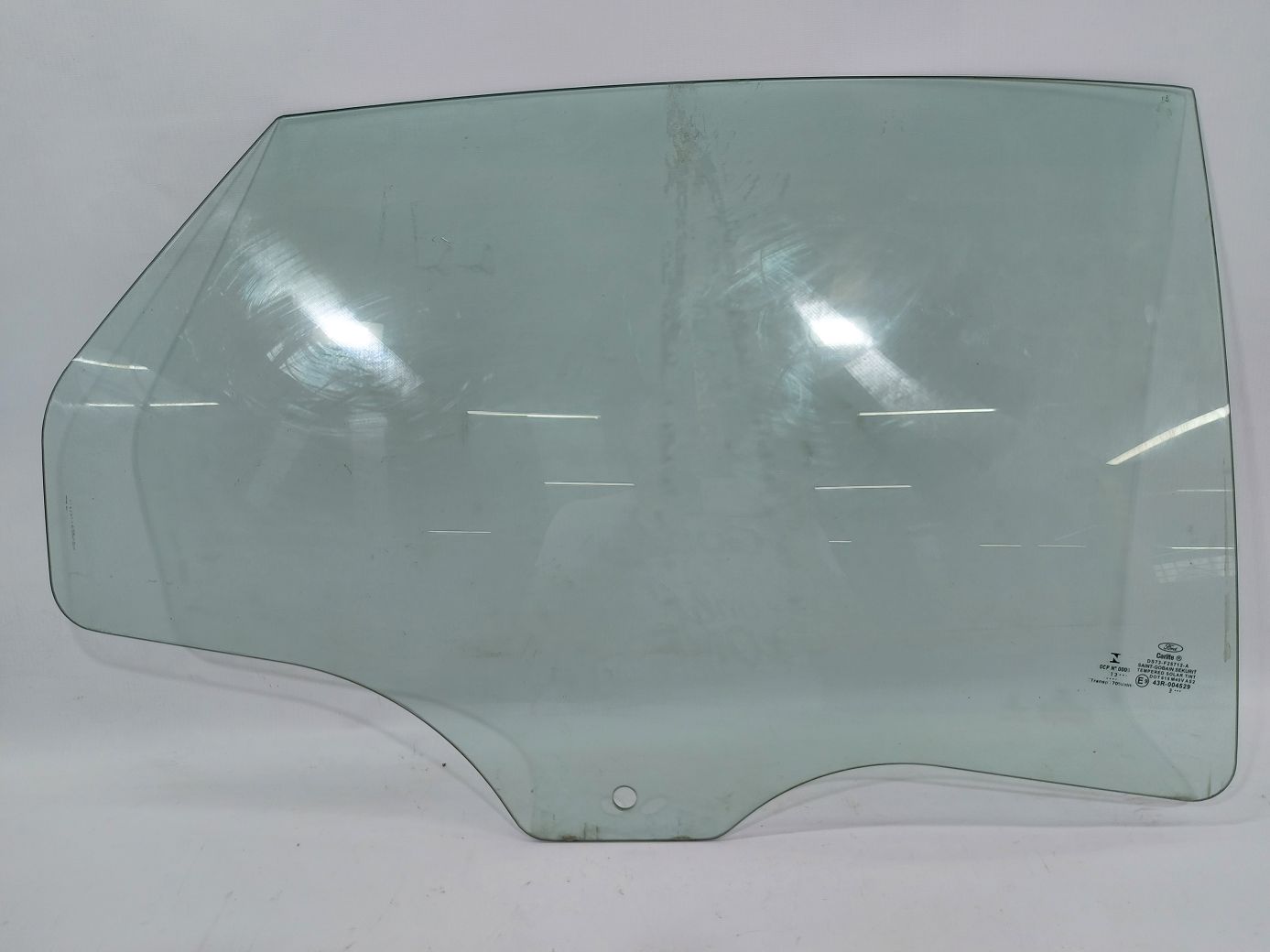 Fusion Стекло двери задней правой Ford Fusion 2013-2020 DS7Z5425712A Ford Fusion 2