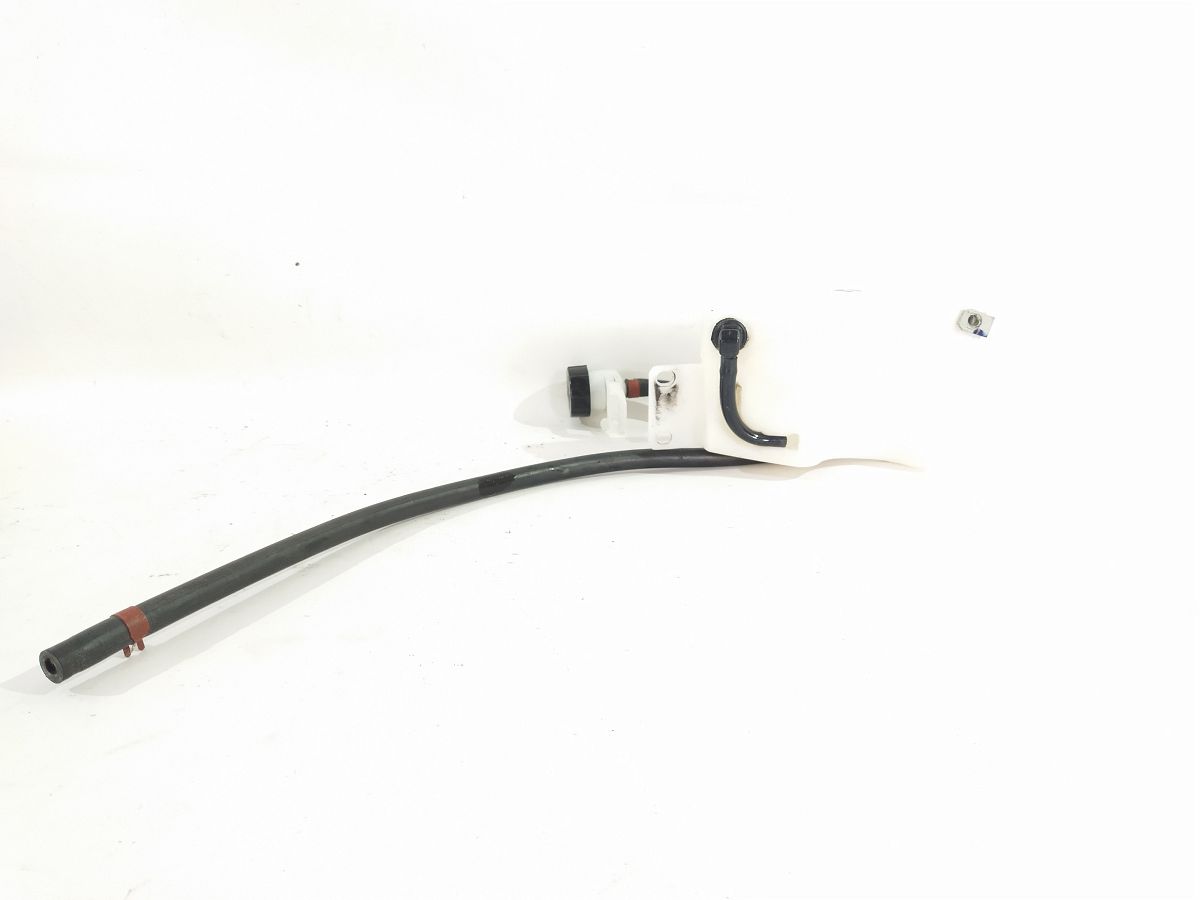 Scout bobber. Бачок охлаждающей жидкости радиатора INDIAN SCOUT BOBBER 2018 5451965 INDIAN SCOUT BOBBER