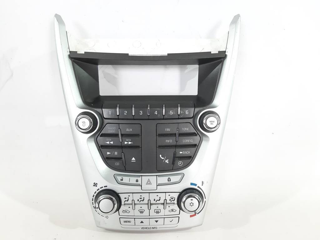Equinox. Блок кнопок торпедо центральный Chevrolet Equinox 2010-2011 84096726 Chevrolet Equinox