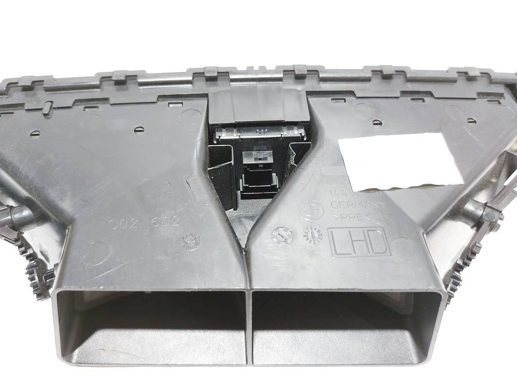 328i xdrive Воздуховод центральный BMW 328i xDrive 2006-2012 64229130458 BMW 328i xDrive 6