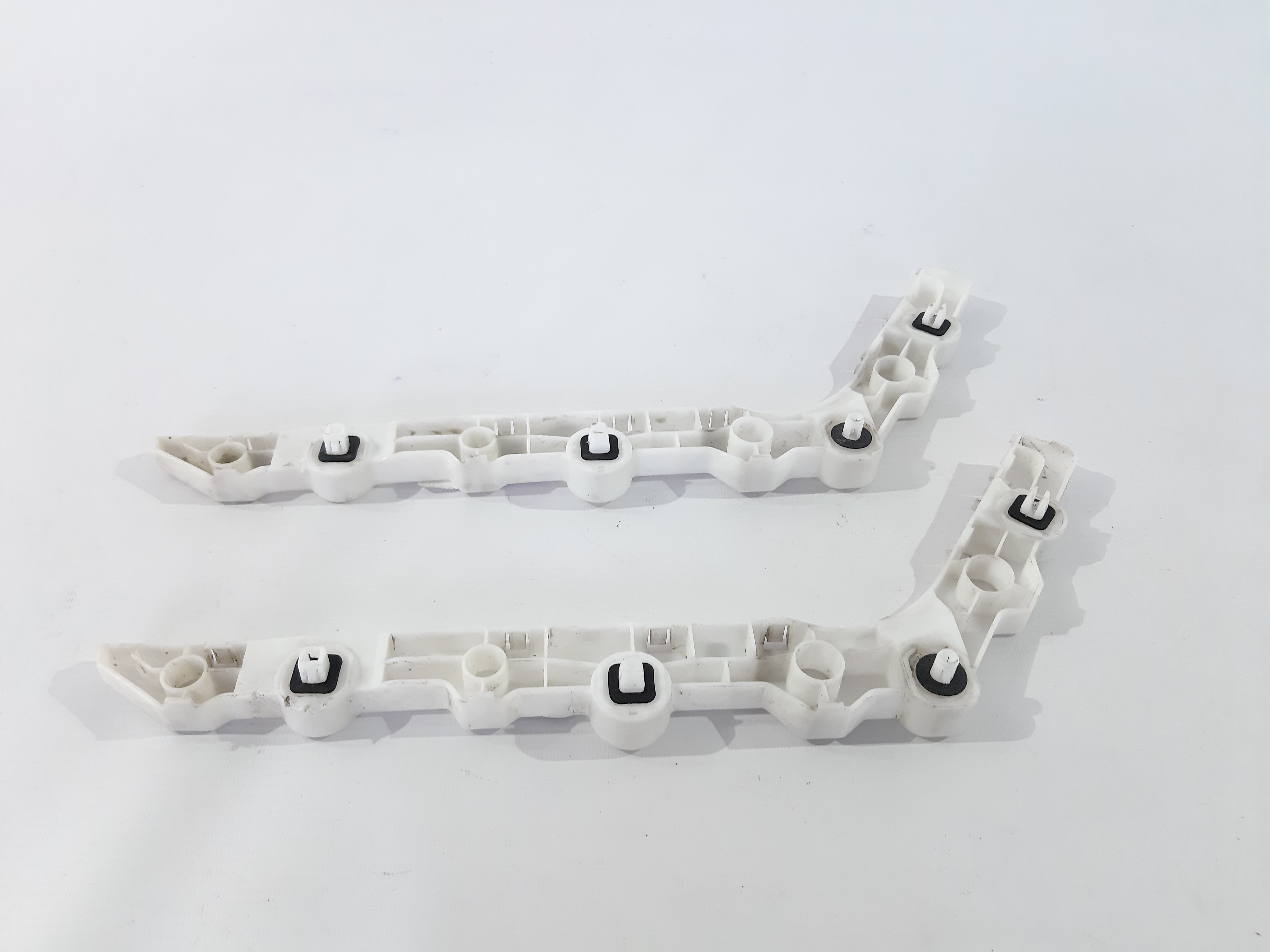 Altima. Фиксатор бампера заднего правый Nissan Altima 2015-2017 852203TA0A Nissan Altima