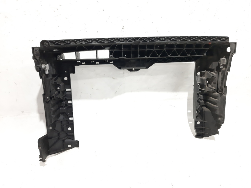 Passat s ТБ радіатора (зламаний) Volkswagen Passat S 2012-2015 561805588B9B9 Volkswagen Passat S 4