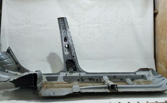 Altima Металевий поріг лівий Nissan Altima 2013-2015 G64253TAMA Nissan Altima 9